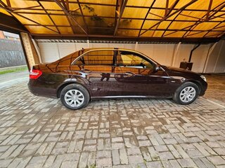 2010 Mercedes-Benz E-Класс 200 5G-Tronic IV (W212, S212, C207), коричневый, 1650000 рублей, вид 3
