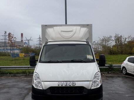 2012 Iveco Daily, белый, 2000000 рублей, вид 1
