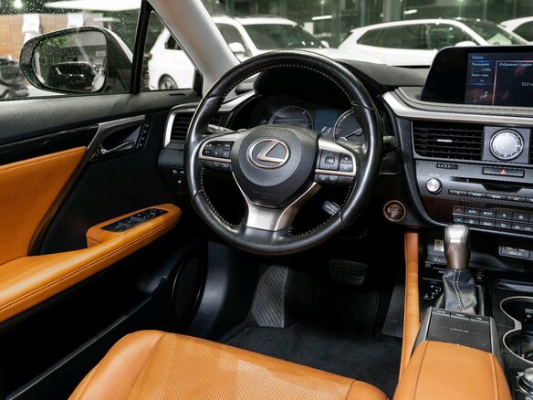 2020 Lexus RX 300 IV Рестайлинг, белый, 5049000 рублей - вид 17