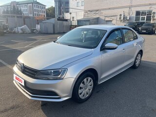 2016 Volkswagen Jetta VI Рестайлинг, серебристый, 1300000 рублей, вид 1