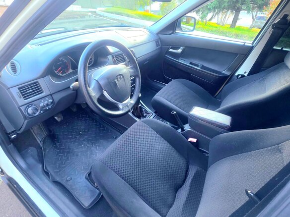 2012 Lada (ВАЗ) Priora I, белый, 390000 рублей - вид 6