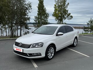 2013 Volkswagen Passat B7, белый, 1550000 рублей, вид 2