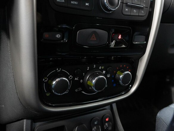 2014 Renault Duster I, бежевый, 780000 рублей - вид 18