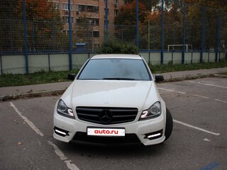 2011 Mercedes-Benz C-Класс 200 III (W204) Рестайлинг, белый, 1590000 рублей, вид 3