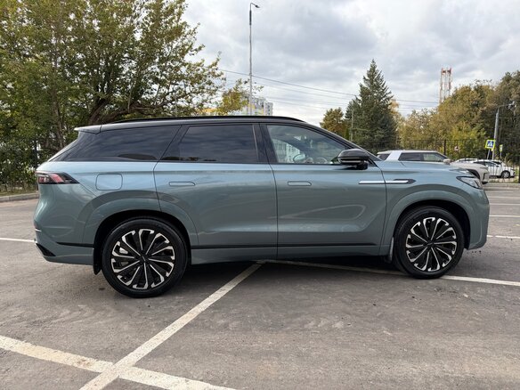 2024 Jaecoo J8, чёрный, 3500000 рублей - вид 5