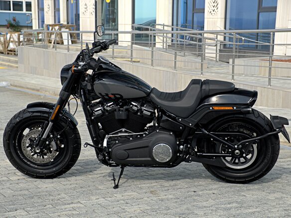 2024 Harley-Davidson Fat Bob, серый, 2100000 рублей - вид 6