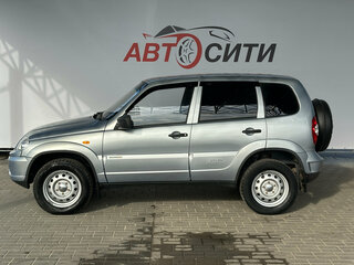 2013 Chevrolet Niva I Рестайлинг, серебристый, 550000 рублей, вид 4