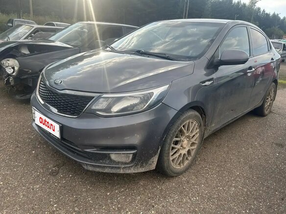2015 Kia Rio III Рестайлинг, серый, 572000 рублей - вид 3