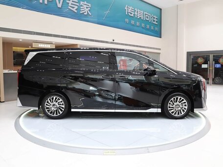 2026 GAC Trumpchi M8 II Рестайлинг, чёрный, 8400000 рублей, вид 2