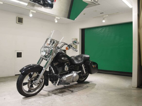 2011 Harley-Davidson Dyna Switchback, чёрный, 949000 рублей - вид 3