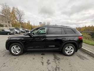 2021 Skoda Kodiaq I, чёрный, 3247000 рублей, вид 4