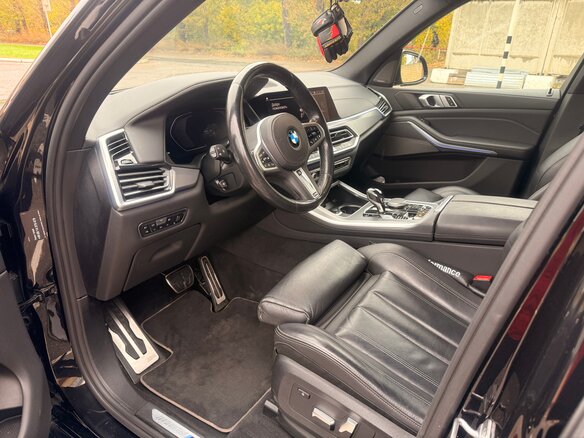 2019 BMW X5 M50d IV (G05/G18), чёрный, 7300000 рублей - вид 8
