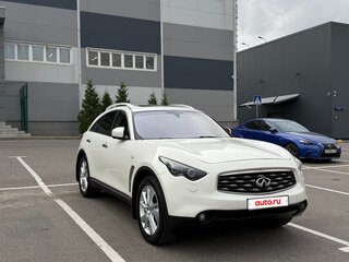 2011 Infiniti FX37 II (S51), белый, 2200000 рублей, вид 2