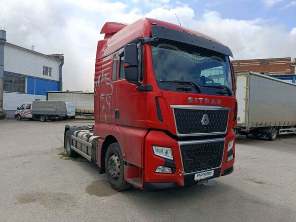 2023 Sinotruk Sitrak C7H MAX, красный, 3910000 рублей - вид 1
