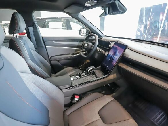 2026 Geely Cityray, серый, 3345000 рублей - вид 21