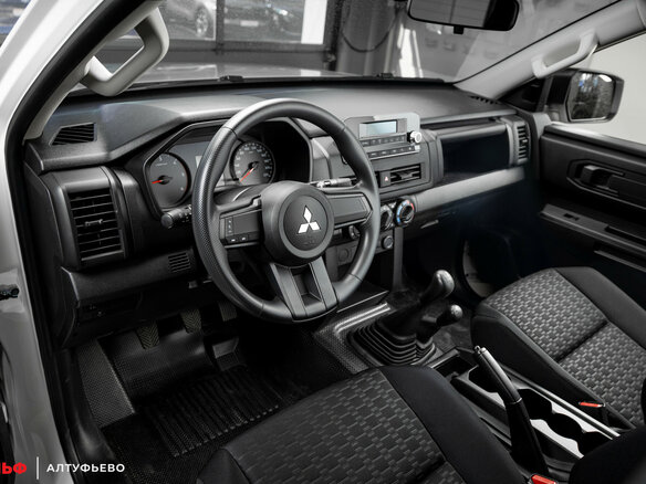 2025 Mitsubishi L200 VI, белый - вид 8