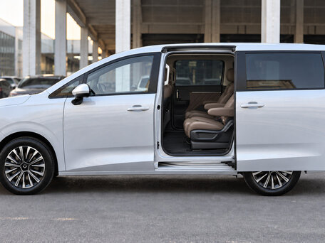 2026 Wuling Starlight 730, белый, 1945000 рублей, вид 3