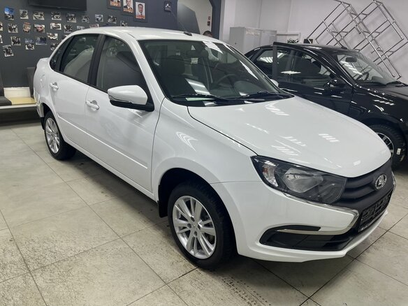 2026 Lada (ВАЗ) Granta I Рестайлинг, белый, 1153900 рублей - вид 1