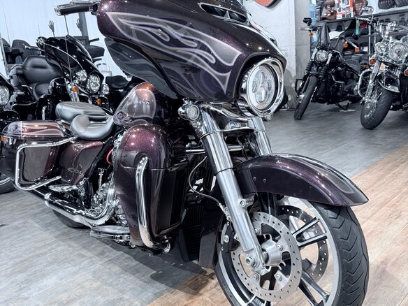 2017 Harley-Davidson Street Glide, фиолетовый, 1799000 рублей - вид 15