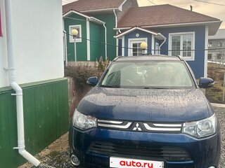 2013 Mitsubishi Outlander III, синий, 1000000 рублей, вид 3