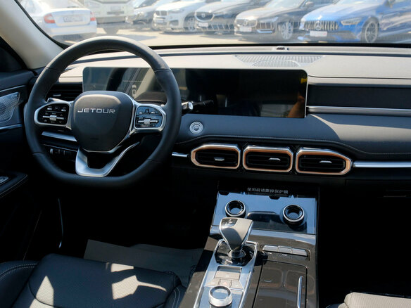 2026 Jetour X70+ I Рестайлинг, серый, 3399000 рублей - вид 13
