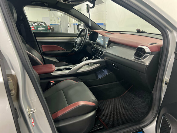 2021 Geely Coolray I, серебристый, 1600000 рублей - вид 7
