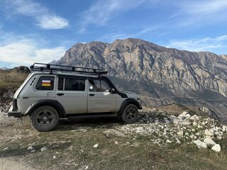 2006 Lada (ВАЗ) 2131 (4x4) 213105 I, белый, 370000 рублей, вид 5