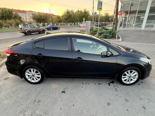 2017 Kia Cerato III Рестайлинг (Classic), чёрный, 1500000 рублей, вид 3