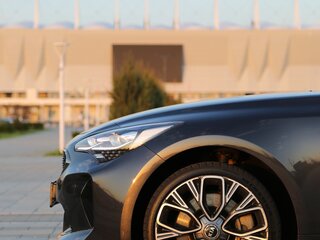 2018 Kia Stinger I, серый, 2215000 рублей, вид 3