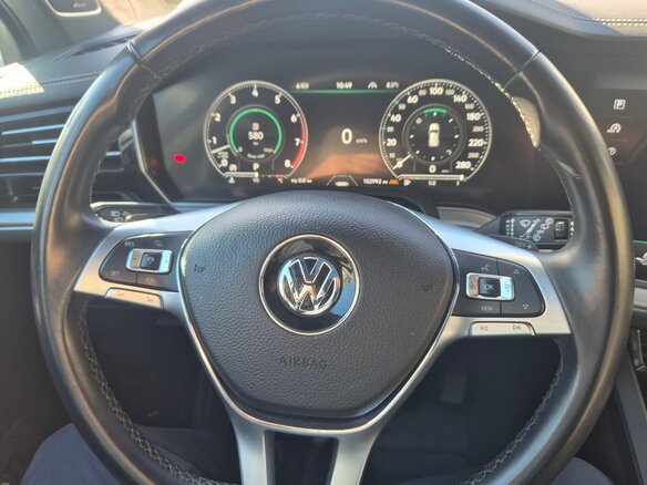 2019 Volkswagen Touareg III, белый, 4100000 рублей - вид 7