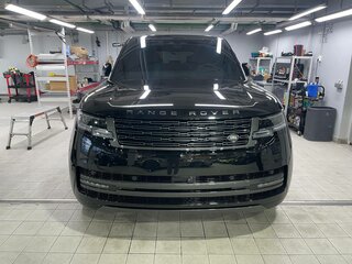 2026 Land Rover Range Rover P530 MHEV Long V, чёрный, 27000000 рублей, вид 2