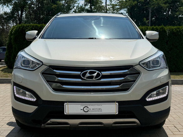 2013 Hyundai Santa Fe III, бежевый - вид 1