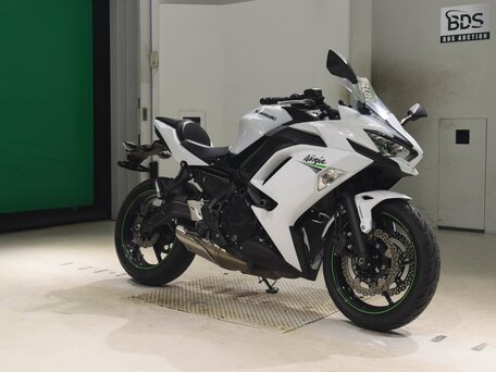 2020 Kawasaki Ninja 650, белый, 670000 рублей, вид 1
