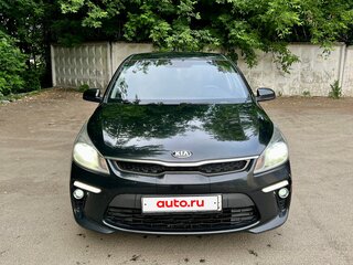 2018 Kia Rio IV, чёрный, 1050000 рублей, вид 1