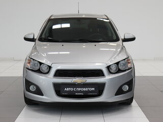 2014 Chevrolet Aveo II, серебристый, 710000 рублей, вид 2
