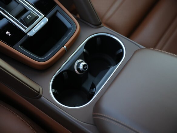 2020 Porsche Cayenne III, серый, 8690000 рублей - вид 18