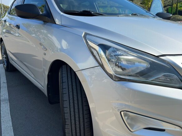 2015 Hyundai Solaris I Рестайлинг, серебристый, 949000 рублей - вид 17