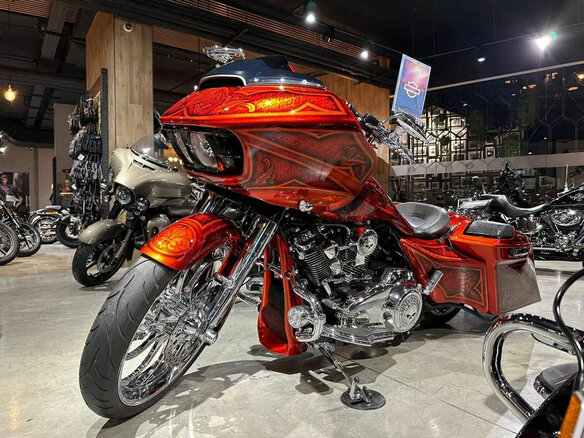 2016 Harley-Davidson Road Glide, красный, 4500000 рублей - вид 17