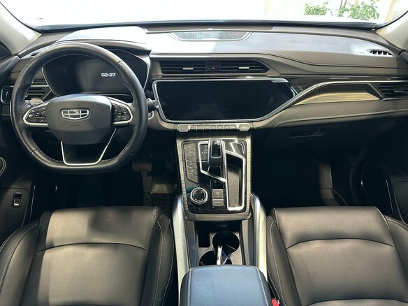 2023 Geely Atlas Pro, серый, 1820000 рублей - вид 7