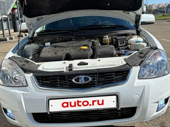 2011 Lada (ВАЗ) Priora I, белый, 350000 рублей - вид 2