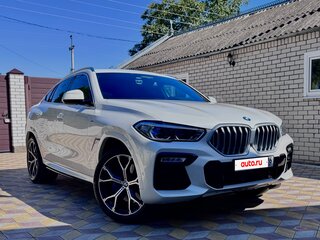 2021 BMW X6 40i III (G06), белый, 9390000 рублей, вид 4