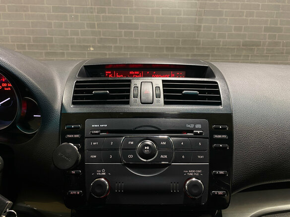 2011 Mazda 6 II (GH) Рестайлинг, чёрный, 1050000 рублей - вид 9