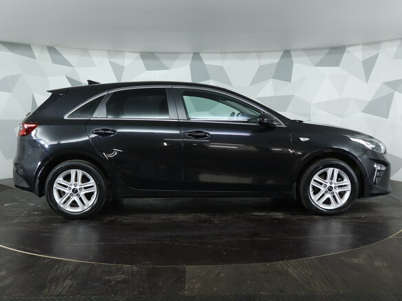 2020 Kia Ceed III, чёрный, 1849000 рублей - вид 3