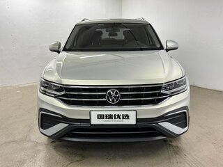 2022 Volkswagen Tiguan L II Рестайлинг (China Market), серебристый, 2610000 рублей, вид 2