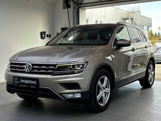2017 Volkswagen Tiguan II, бежевый, 2999999 рублей, вид 1