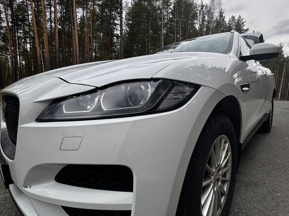 2016 Jaguar F-Pace I, белый, 1999000 рублей - вид 3