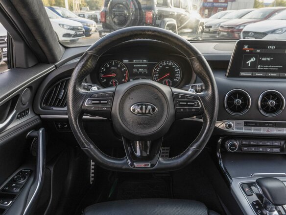 2019 Kia Stinger I, белый, 2569000 рублей - вид 13
