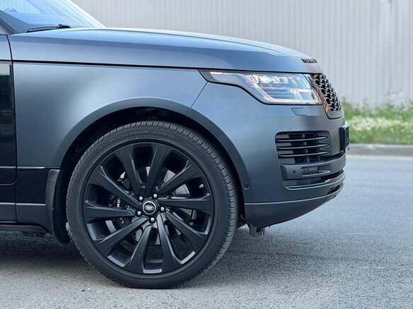 2019 Land Rover Range Rover IV Рестайлинг, серый, 6890000 рублей - вид 15