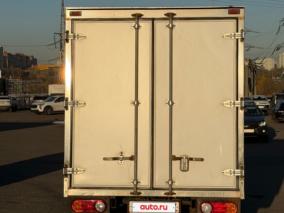 2014 Hyundai Porter II, белый, 1400000 рублей - вид 12