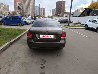 2015 Volkswagen Polo V, коричневый, 1050000 рублей, вид 2